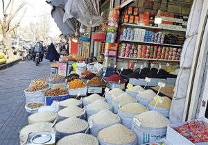 تأمین کالاهای اساسی و سوخت در خوزستان بدون مشکل ادامه دارد