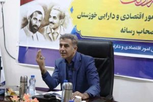 سایه اقتصاد دولتی از سر خوزستان برداشته شود