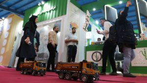 غرفه نیشکر در نمایشگاه هفته دولت به روایت تصویر