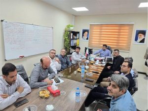 نشست مدیرعامل شرکت آب و فاضلاب اهواز با کارکنان دفتر مدیریت بحران، پدافند غیرعامل و HSE