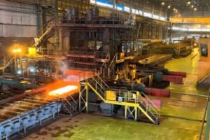 فولاد اکسین ۱۴۰۴ : مصمم برای دستیابی به دستاوردهای پایدار با تکیه بر همدلی و همکاری سازمانی