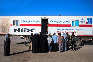 پزشکان جهادی شرکت ملی حفاری ایران به اهالی منطقه عین‌دو اهواز خدمات رایگان ارائه کردند