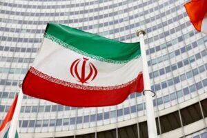 خطاب به نماینده اتحادیه اروپا سفارت ایران در وین: یاد می‌گیرید با ایرانیان با احترام صحبت کنید