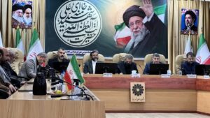 نشست علنی شورای اسلامی شهر اهواز با حضور حاتمی مدیرعامل شرکت آب و فاضلاب استان خوزستان، عبیداوی مدیرعامل این شرکت شرکت، دهدشتی شهردار اهواز و اعضای شورا برگزار شد