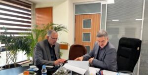 دیدار سید محسن موسوی زاده با دکتر خاتمی معاون پارلمانی وزیر بهداشت/ پیگیری تجهیز بیمارستان سینا کارون و احداث بیمارستان حمیدیه