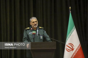 فرمانده سپاه خوزستان: خبرنگاران در خط مقدم روایت حقیقت ایستاده‌اند