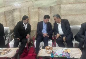 نیشکر ریشه در روستا